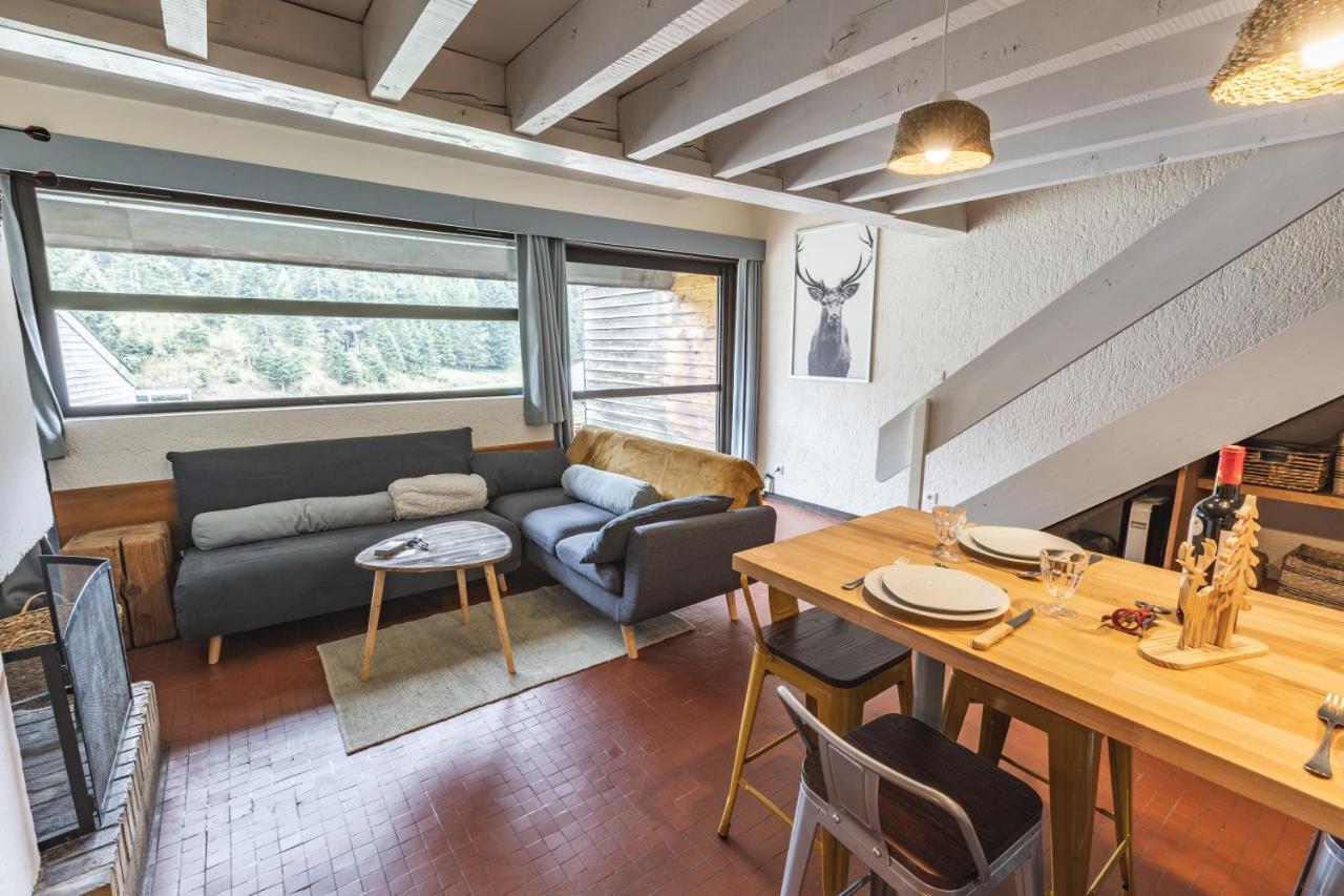 La Cabane Du Cerf A Payolle 캄팡 외부 사진